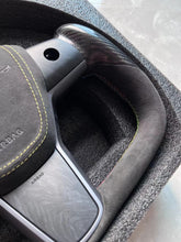 Load image into Gallery viewer, For Tesla High-end custom style steering wheel YOKE steering wheel carbon brazing dimensional steering wheel model3/modely