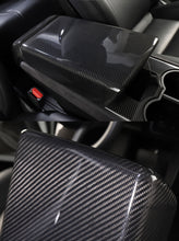 Carica l&#39;immagine nel visualizzatore di Gallery, For Tesla Model 3 interior modification accessories model3 Model Y 2017-2023 central control real carbon fiber armrest box cover
