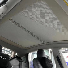 Carica l&#39;immagine nel visualizzatore di Gallery, Aroham For Tesla Model Y 2020 2021 2022 2023 Summer Panoramic Roof Sunshade Sun Protection and Heat Insulation Stretchable
